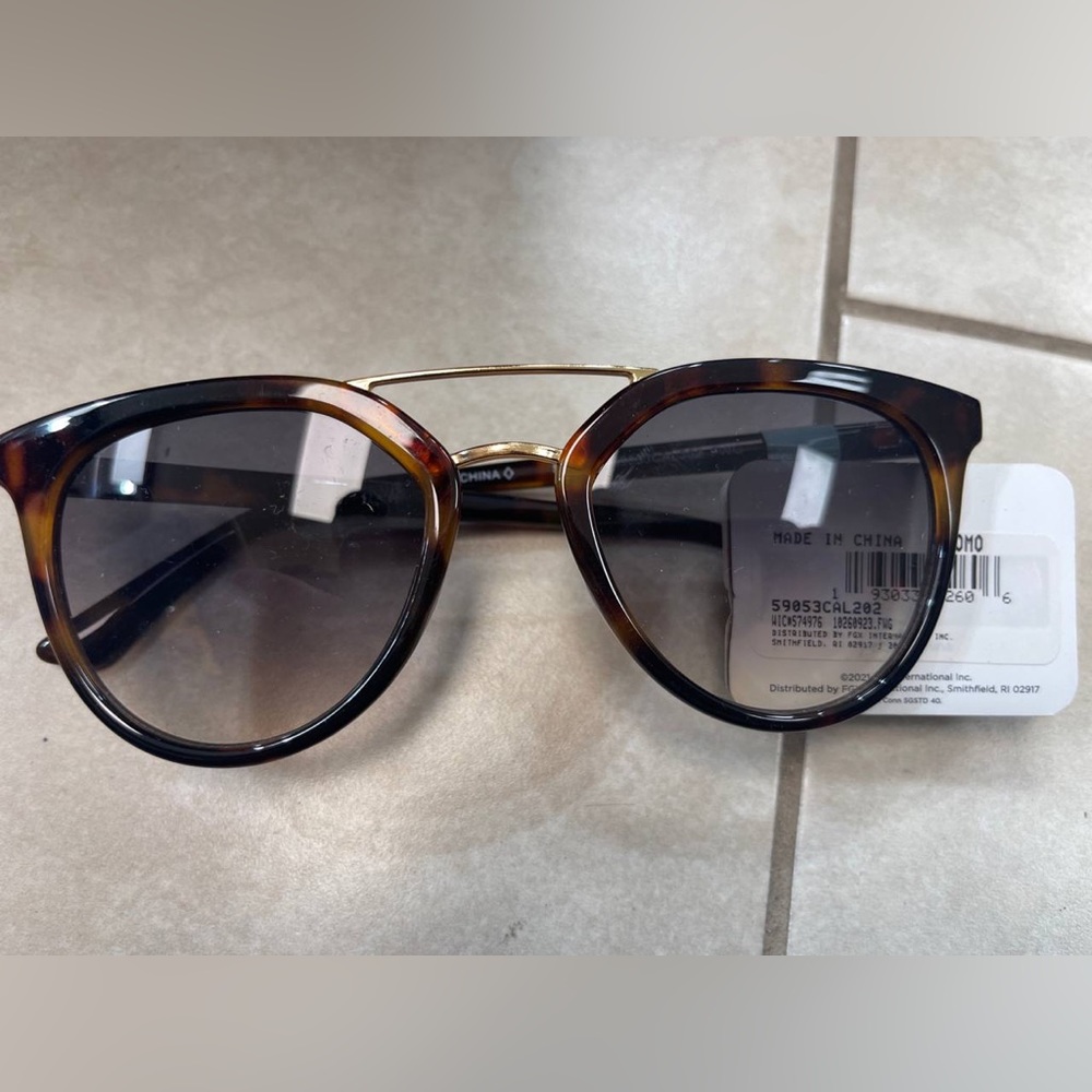 CALI BLUE WOMANS ANIMAL PRINT ROUND SHAPE SUNGLASSES 100% UVS-UVB
